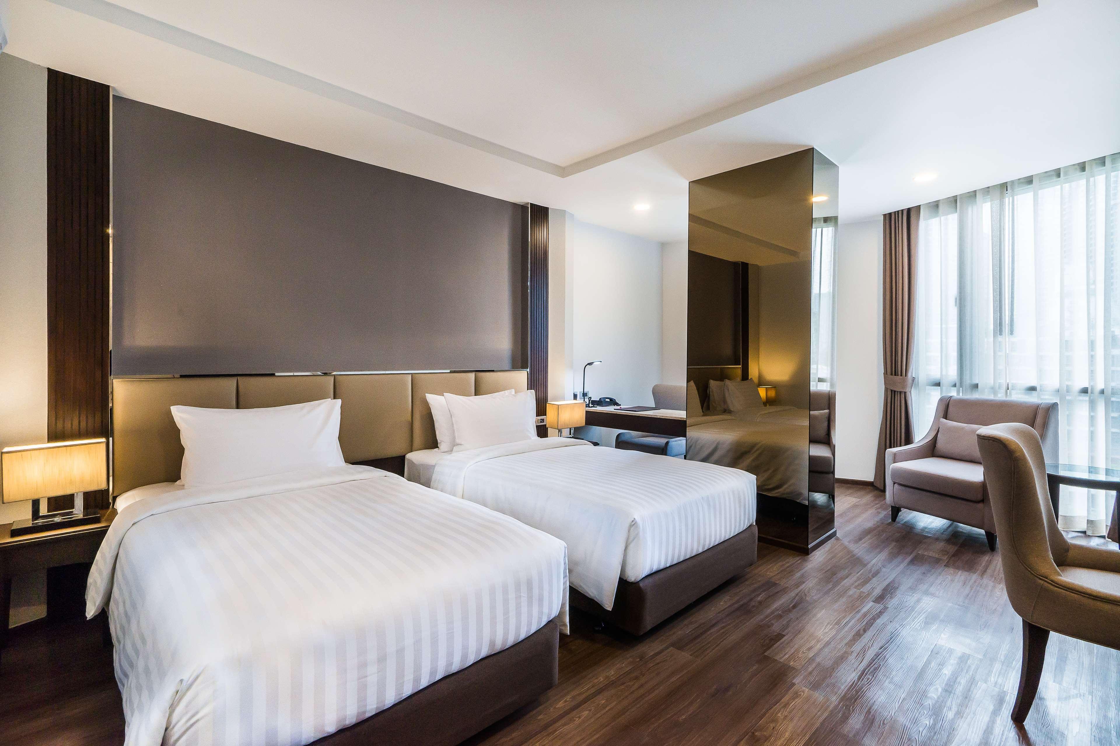 Surestay Plus By Best Western Sukhumvit 2 Bangkok Extérieur photo